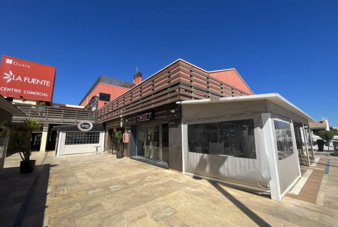 Commercial for sale in Dehesa de Campoamor by Pinar Properties