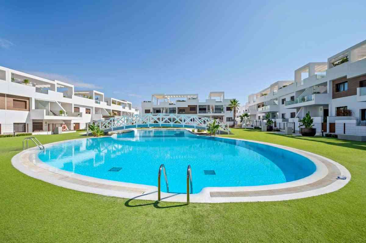 Apartment for sale in Los Balcones by Pinar Properties