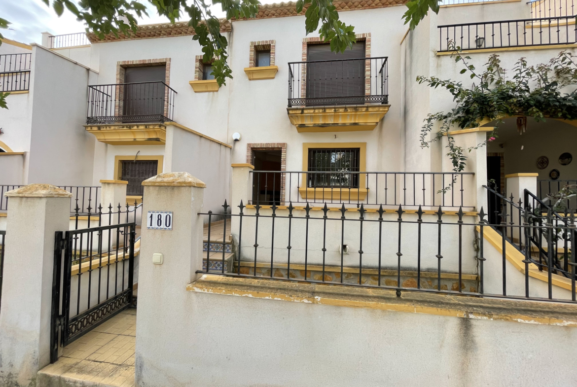 townhouse for sale in Pinar de Campoverde by Pinar Properties