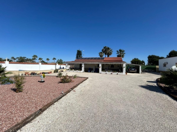 Detached Villa for sale in La Hoya by Pinar Properties